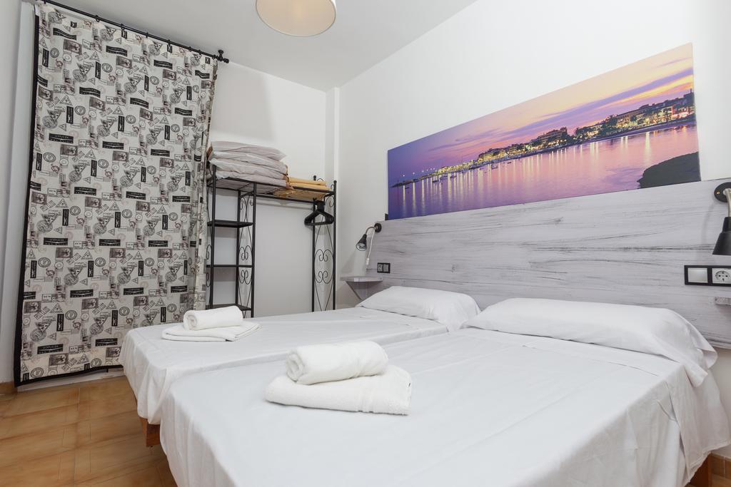 Apartamentos Ibiza Колонья Сант Джордин Номер фото
