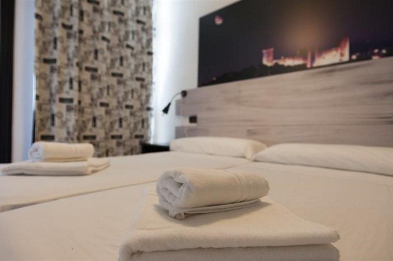 Apartamentos Ibiza Колонья Сант Джордин Экстерьер фото