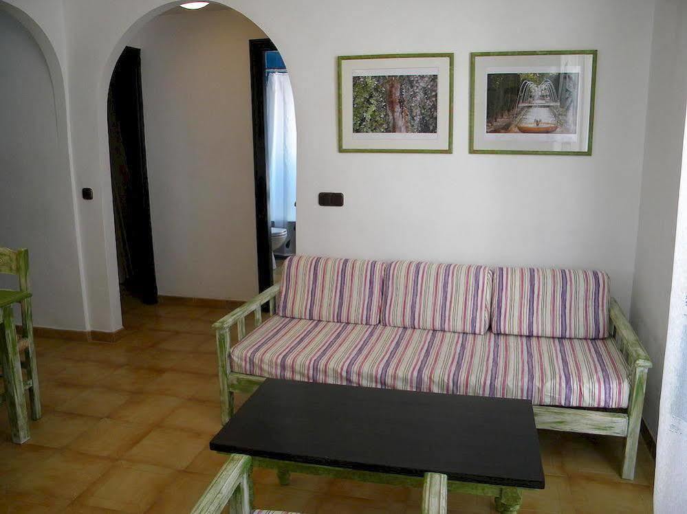Apartamentos Ibiza Колонья Сант Джордин Экстерьер фото